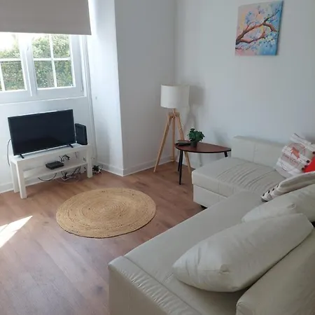 アパート Lightoasis 8 オエイラス