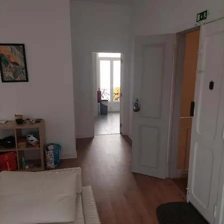 Lightoasis 8 アパート