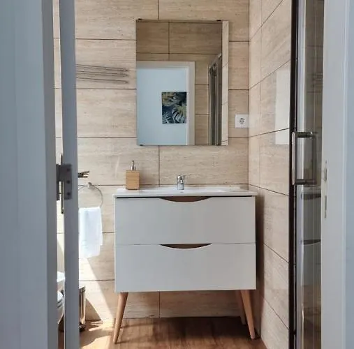 Lightoasis 8 아파트